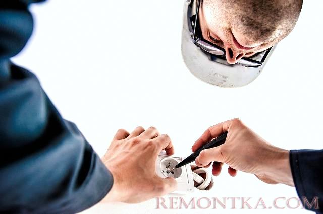 Замена электрических розеток Замена электрических розеток
