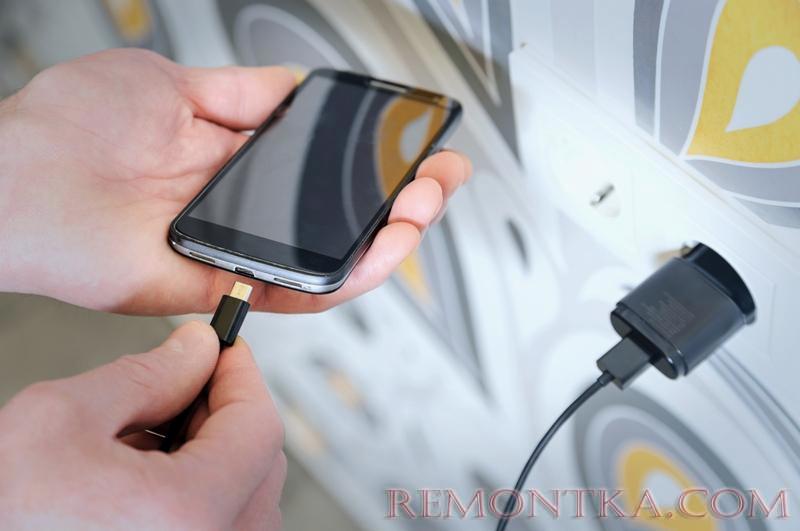 Расшатались контакты USB-разъема телефона