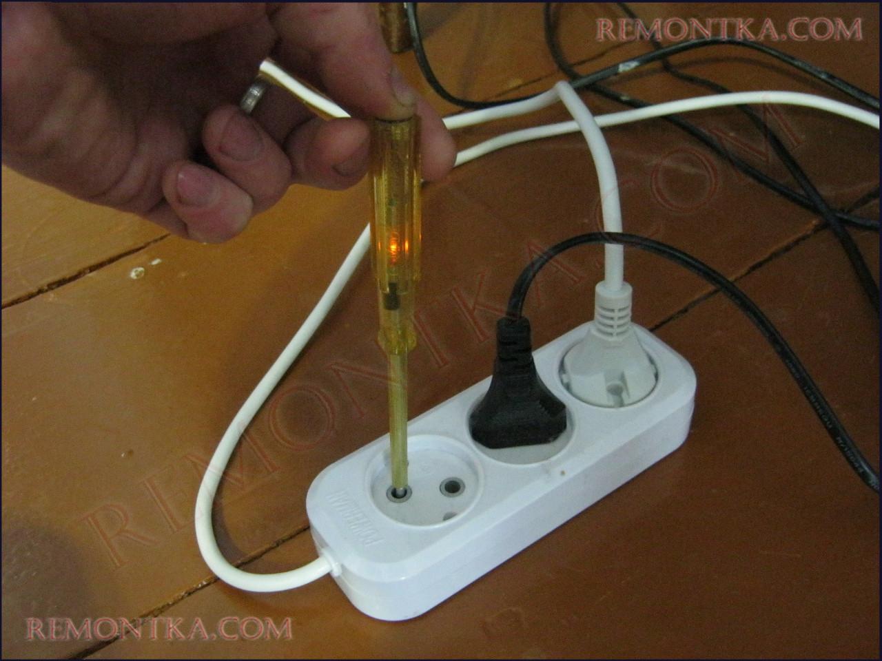 нахождение фазы с помощью индикаторной отвертки