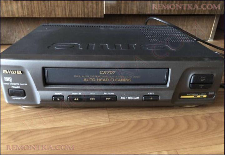 Старый видеомагнитофон