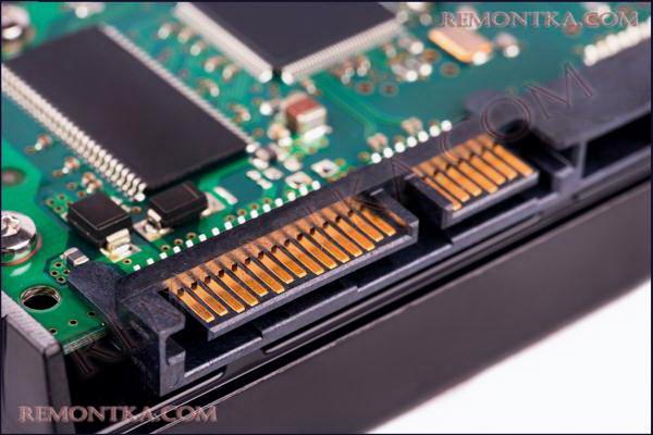 Serial Advanced Technology Attachment (SATA)