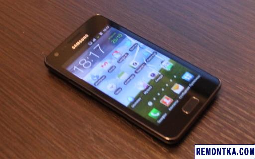 Samsung Galaxy R собственной персоной