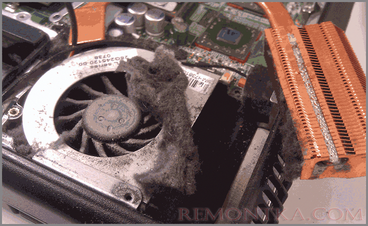 Пыль в системе охлаждения ноутбука Пыль в системе охлаждения ноутбука